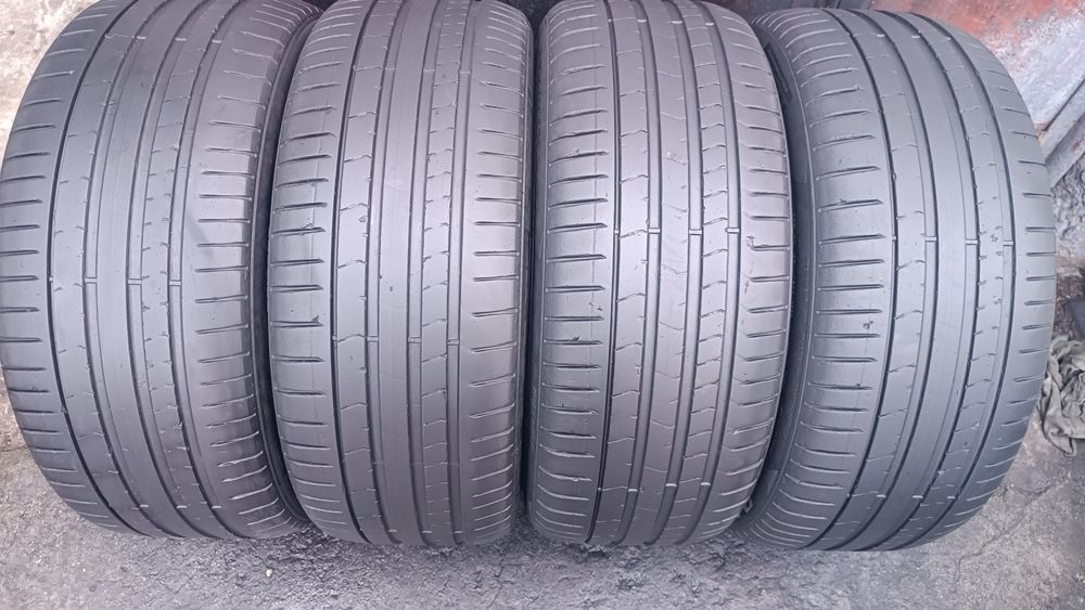 245/40/19 Pirelli Дот 4322