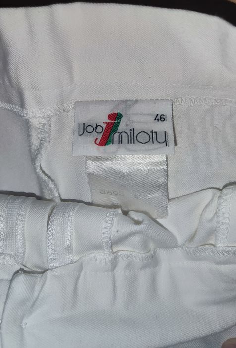 Vând Costum medical