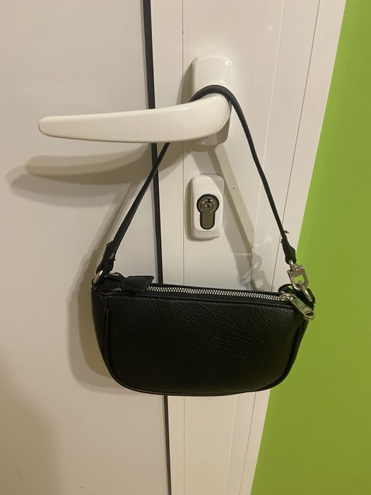 Чисто нова чанта