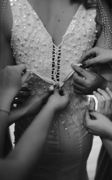 Vand rochie de mireasa sirena cu trena si voal