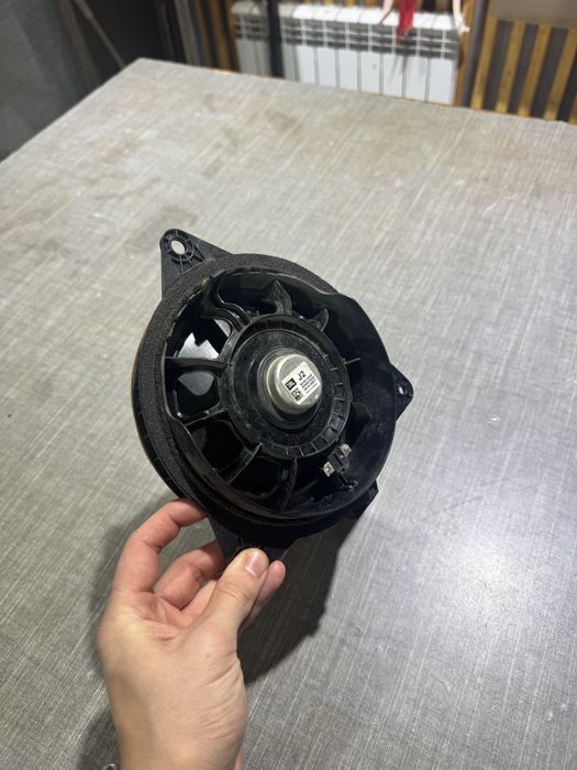 Камри 70 калонка JBL