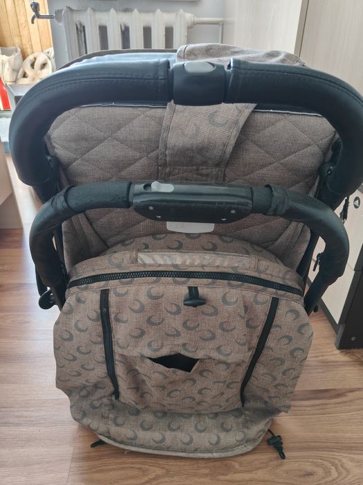 Коляска прогулочная