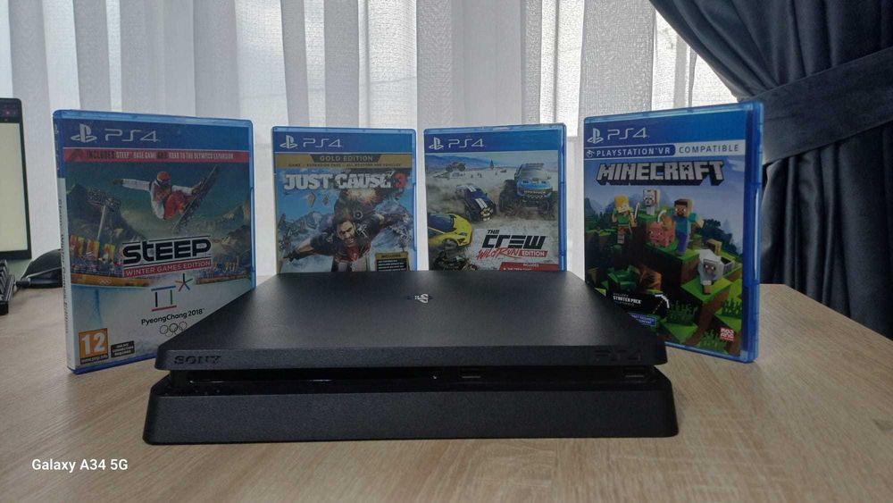 PlayStation4 Slim