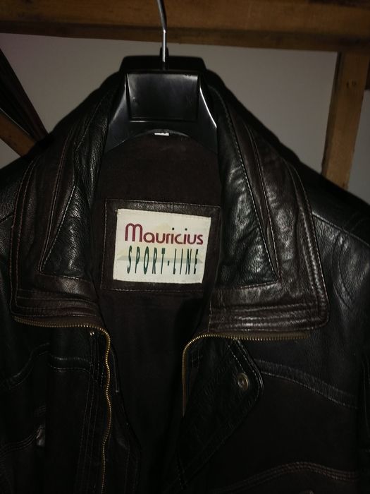 Haina din piele 56