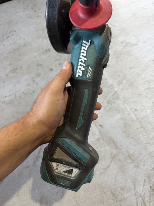 Makita DGA511 безчетков ъглошлайф