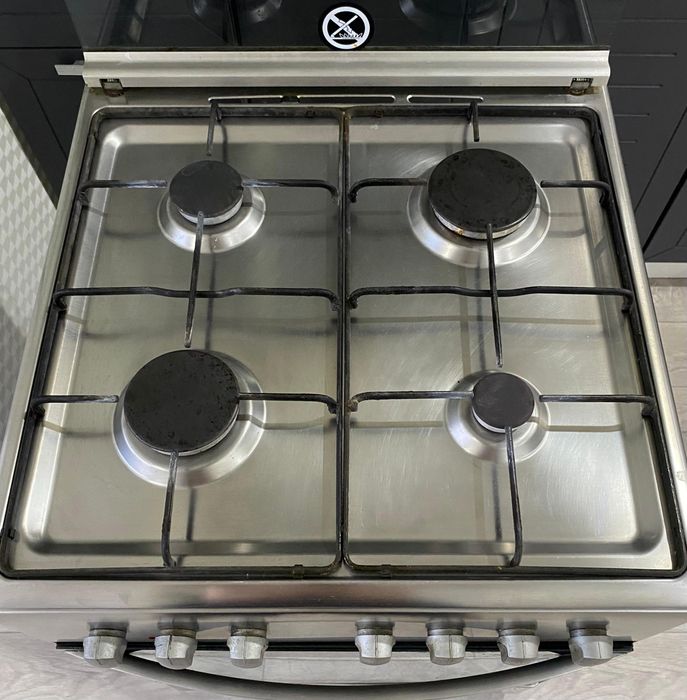 Продам газовую плиту