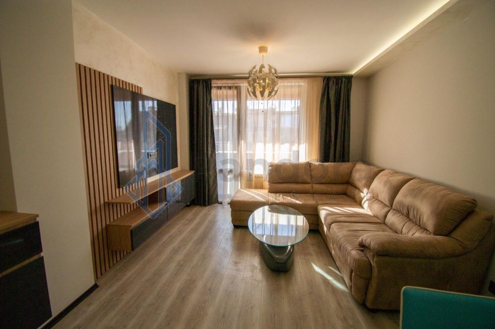 Дава се под наем Двустаен апартамент в София, Център - 75 кв.м за 509.49 € - Снимка #1