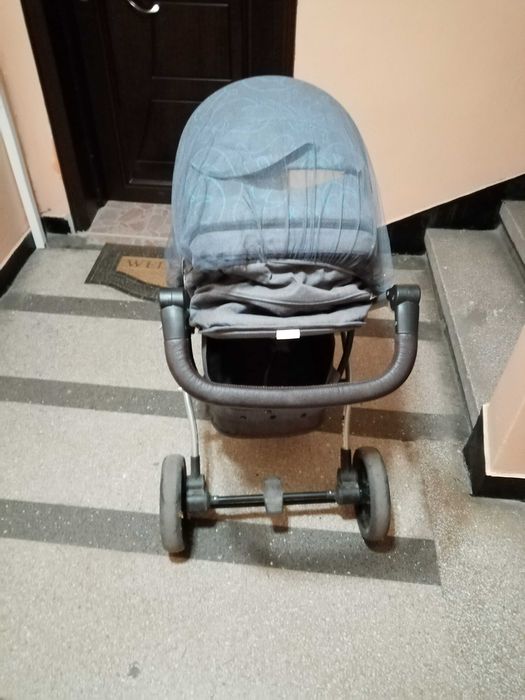 Бебешка количка,