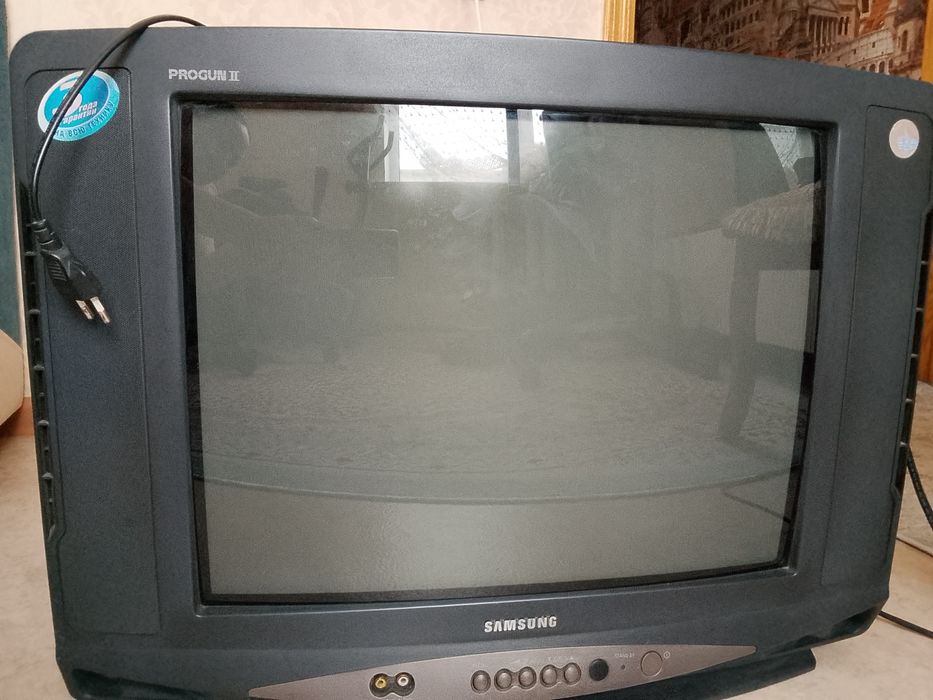 Продается телевизор Самсунг