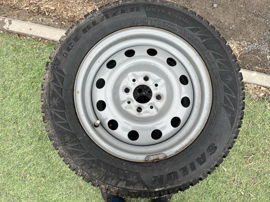 Комплект зимних шин с дисками