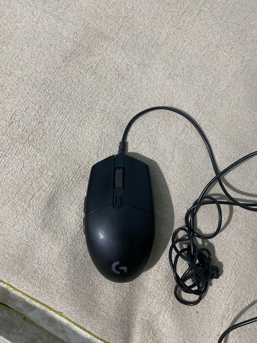 logitech g102,hyperx pulsefire core