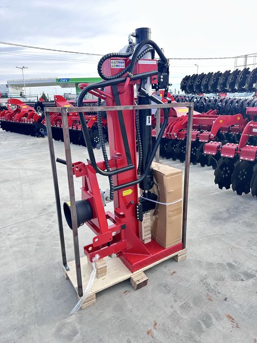 Spargator lemn 16 tone, despicator lemn tractor, crapator bustean