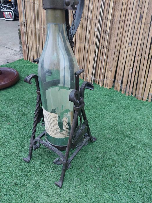 Шише със люлка ковано желязо
