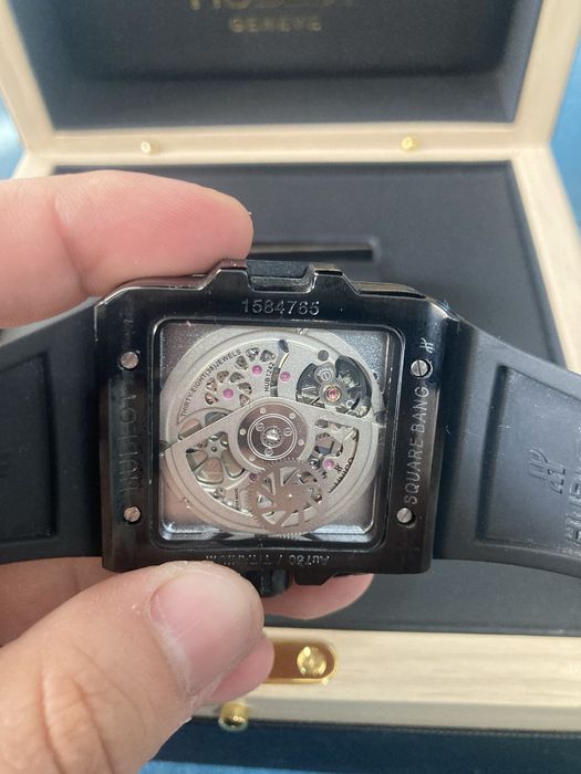 Продам часы Hublot
