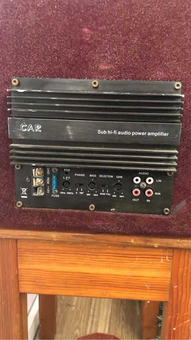 Продам сабвуфер. Работает отлично