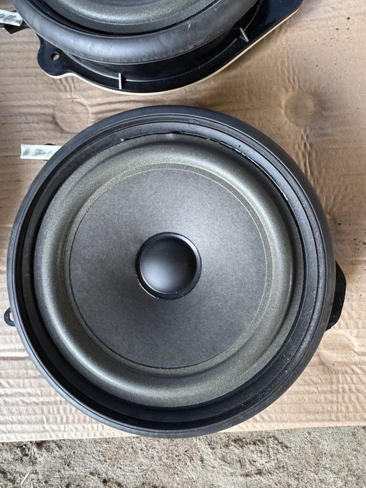 Говорители от Ауди А4 Б7