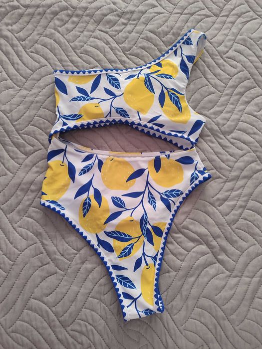 Дамски бански костюми