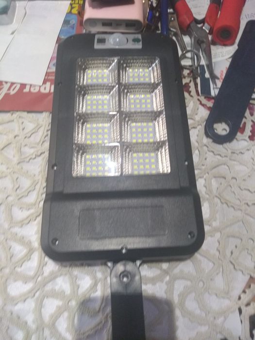 Lampă solară de putere mare