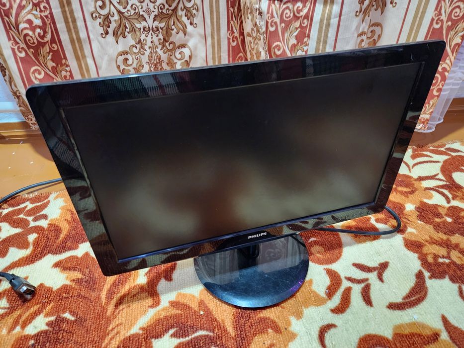 Монитор Philips 196v3l