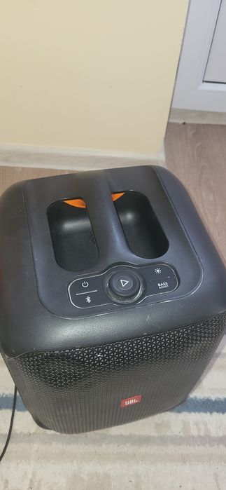 Продам колонку JBL Partybox