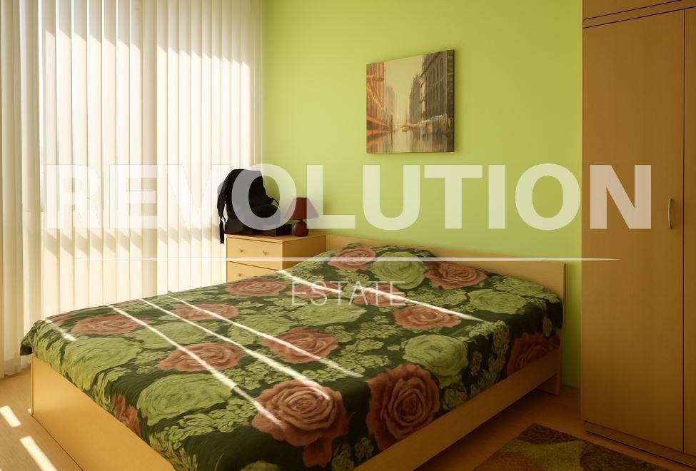 Двустаен апартамент в района на м-т Ален Мак!