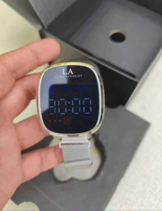 Ceas terapie cu laser Bicnet nou.