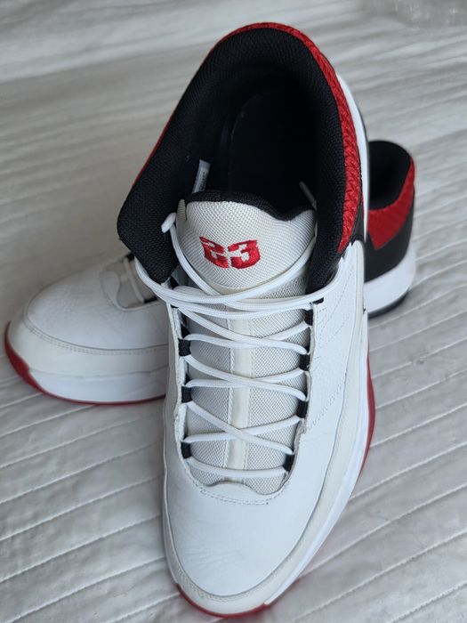 Nike Jordan Max Aura 3