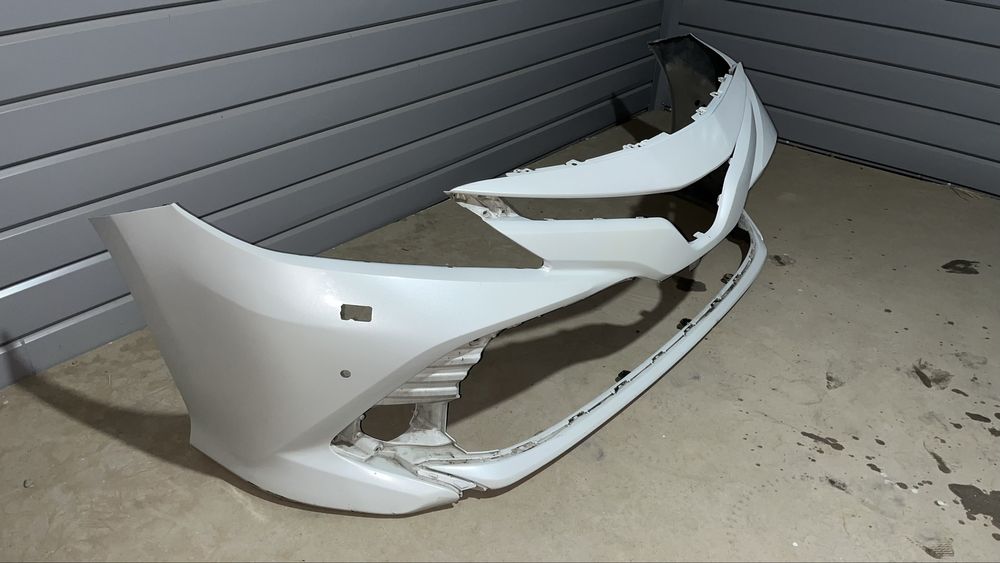 Бампер передний Камри 70