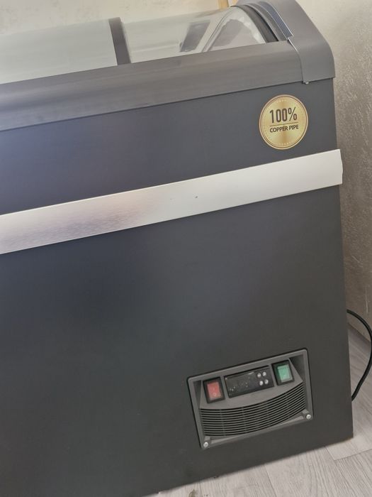 Витринный Морозильник ALMAGREEN