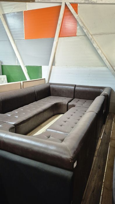 Диван коричневый, диваны, столы, стулья, диваны для кафе