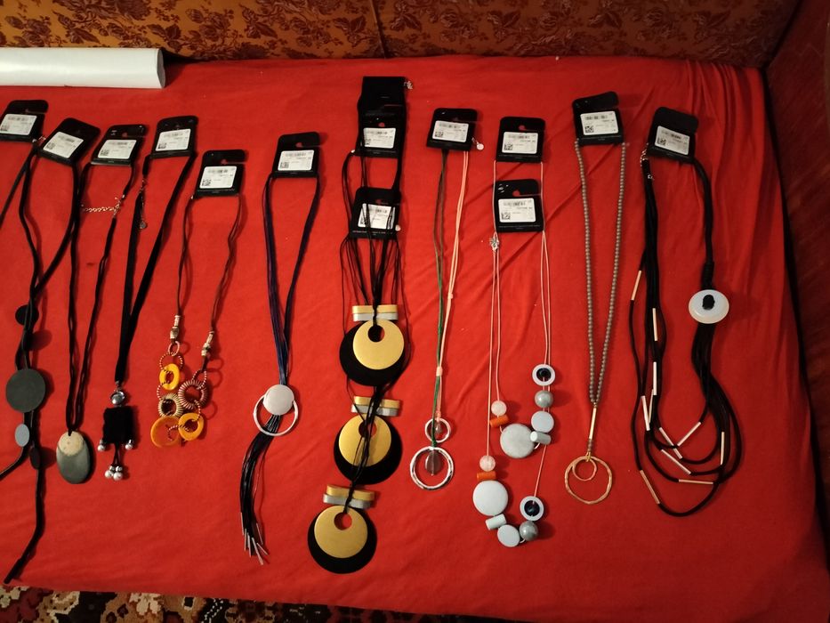 Coliere lanțuri dama