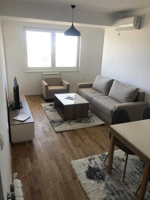 Дава се под наем Двустаен апартамент в Пловдив, Гагарин - 69 кв.м за 260.1 € - Снимка #9