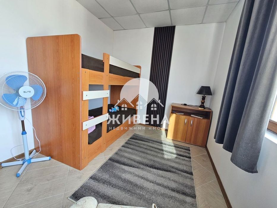 Продавам 3-стаен апартамент, к.к.Слънчев бряг, площ 77 кв.м