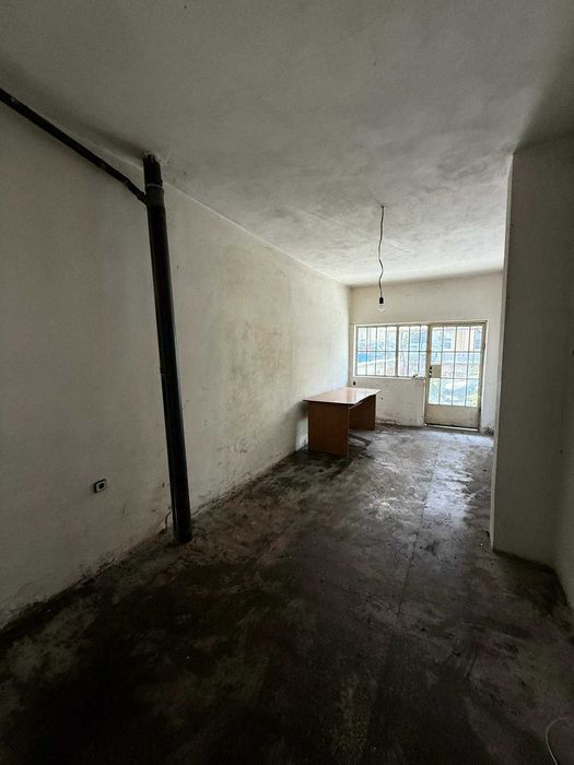 Продава се Магазин в Стара Загора, Център - 54 кв.м за 1204 €/кв.м - Снимка #4