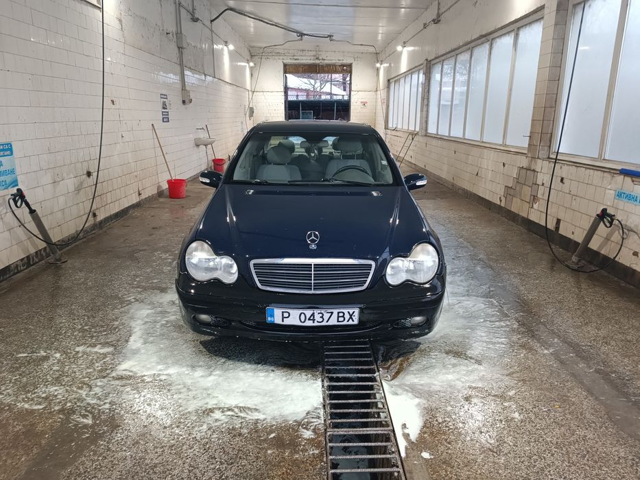 Меецедес C 220 143коня