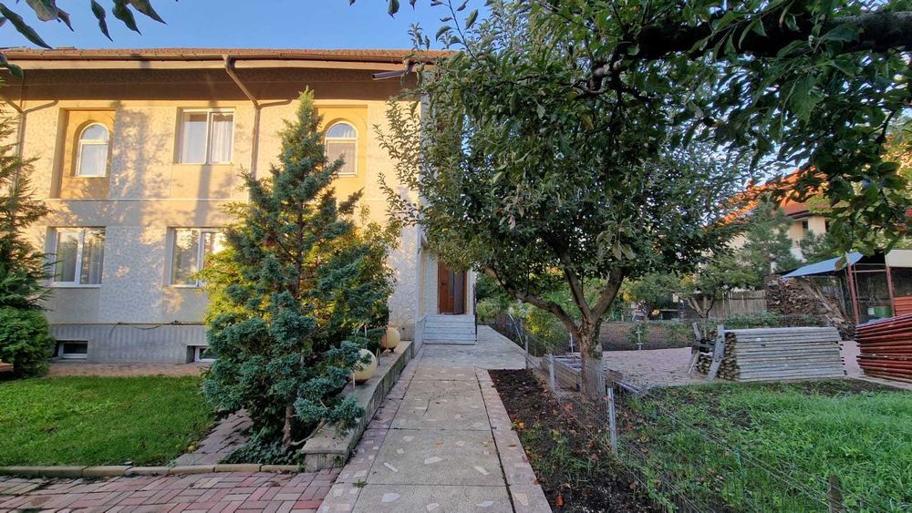 Casa de Inchiriat