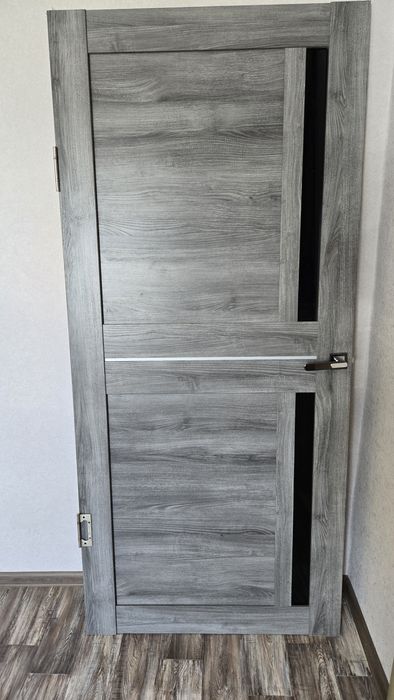 Двери 80/200 б/у