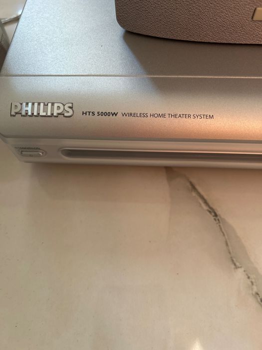 Vând sistem 5.1 de la Philips. Model HTS 5000W.