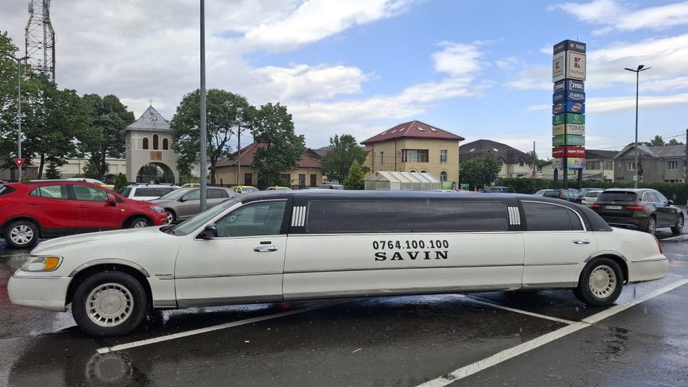 Limuzina de închiriat Bacău Brăila Galați Bârlad Onești  Buzău Focsani