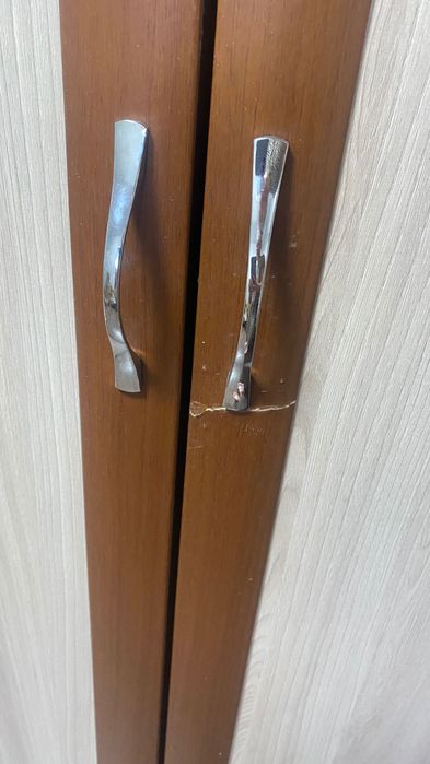 Продам шкаф в прихожую