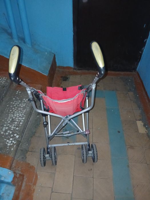 Детская коляска чикко