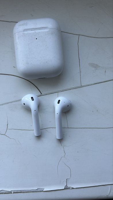 Продается наушники айрподс