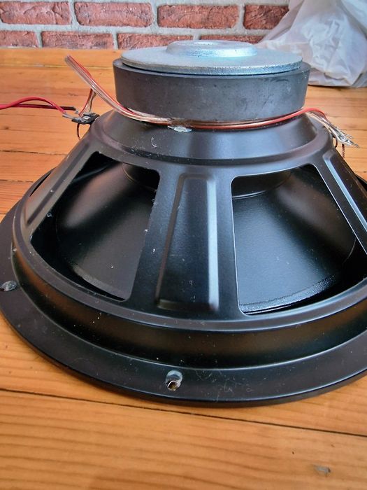 Басов говорител Caliber 12' за ремонт. 200W RMS