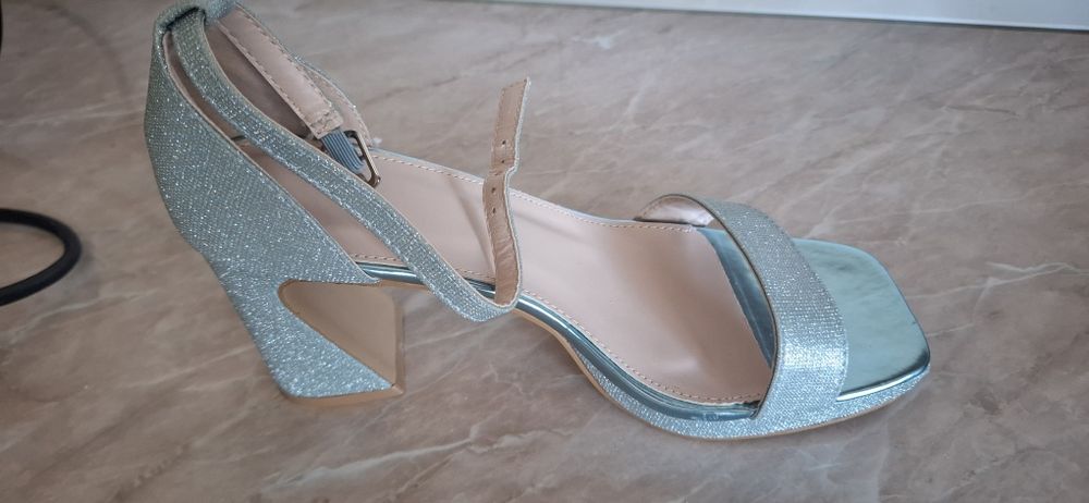 Sandale Bleu stralucitoare