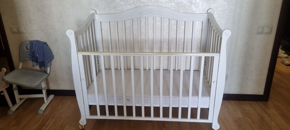 Срочно продам детский манеж