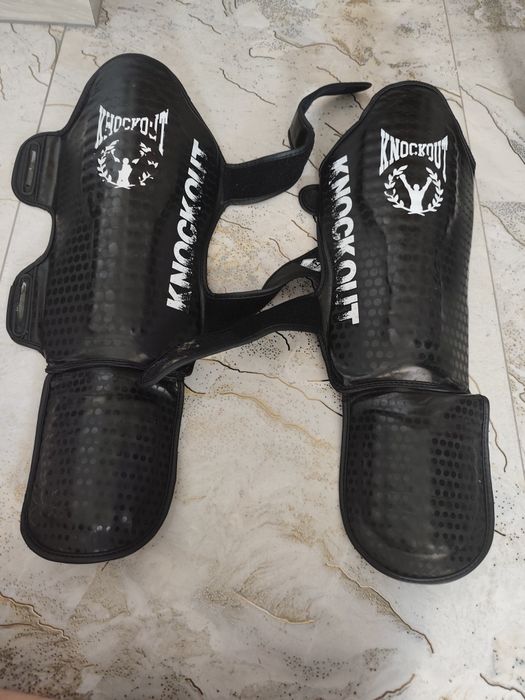 Tibiere knockout mărimea L