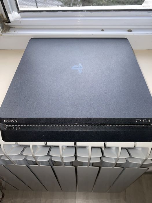 Playstation 4 Slim