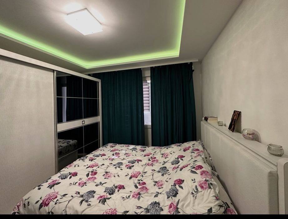 Inchiriez apartament amenajat  si utilat