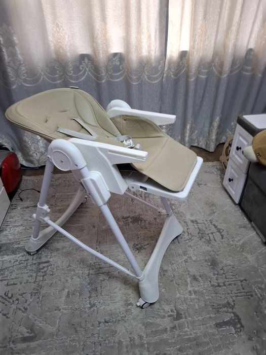 Продам стул для кормления