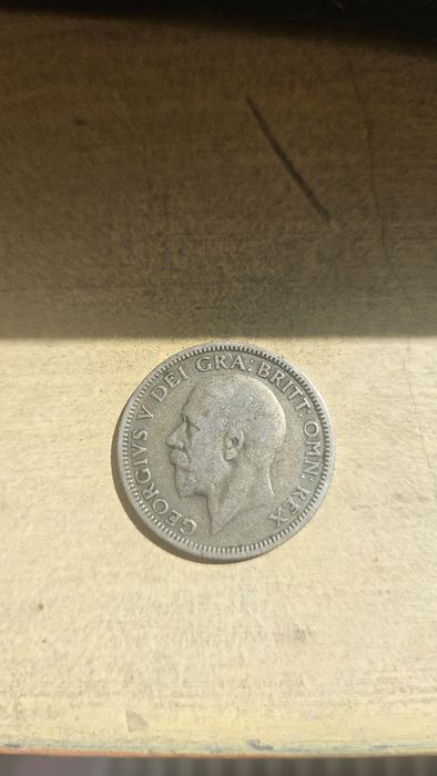 One Shilling x 3 buc